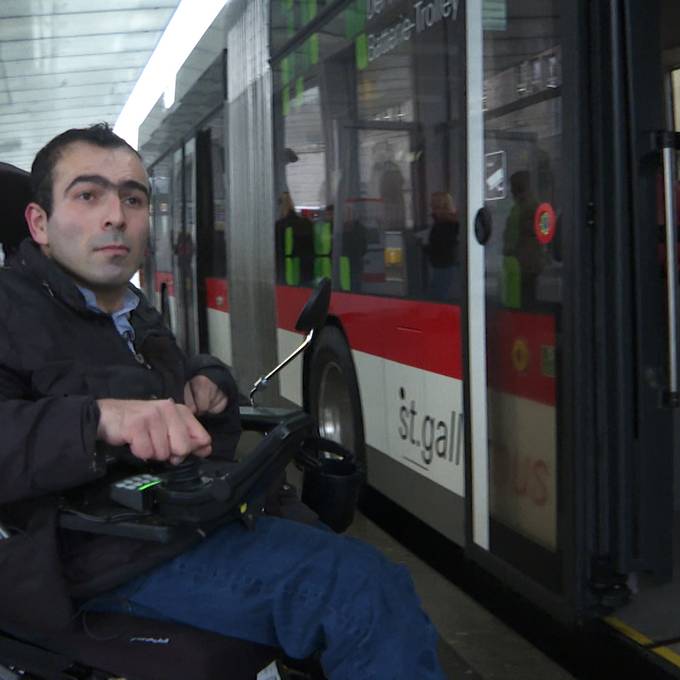 «Gut gemeint, aber nicht sinnvoll»: Ein Stadtrundgang mit einem Rollstuhlfahrer