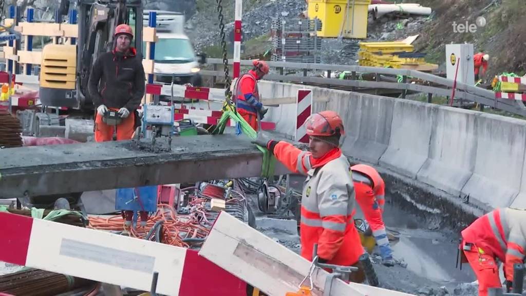 Einblick in die Bauarbeiten an der Axenstrasse