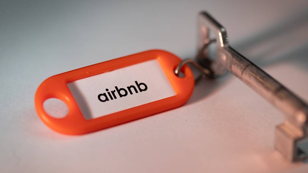 Airbnb Nimmt Mit Borsengang Mehr Ein Als Erwartet Fm1today