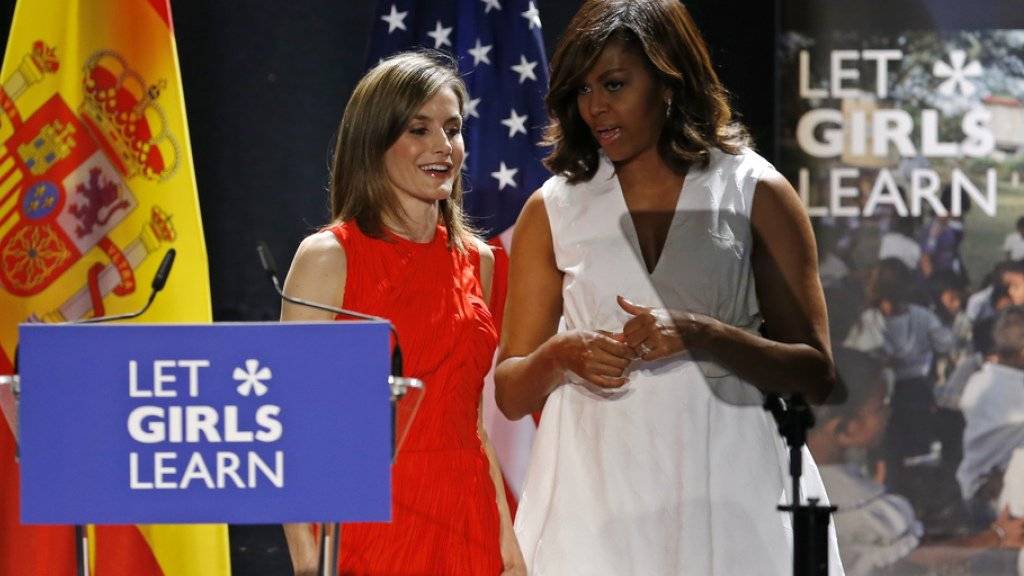 Zwei Freundinnen, ein gemeinsames Ziel: Michelle Obama (rechts) und Königin Letizia fordern Chancengleichheit für Mädchen und Jungen.