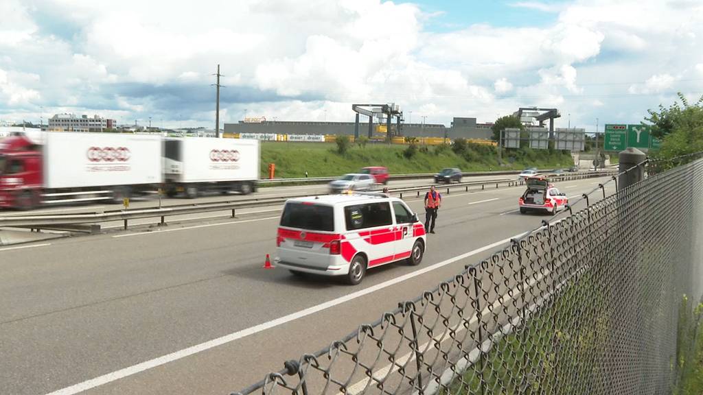 Frau stirbt bei Unfall auf der Autobahn A2