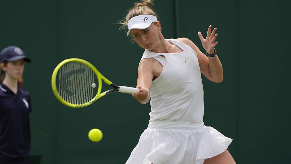 Barbora Krejcikova (im Bild) feiert wie Emma Raducanu in Wimbledon derzeit ein Sommermärchen.