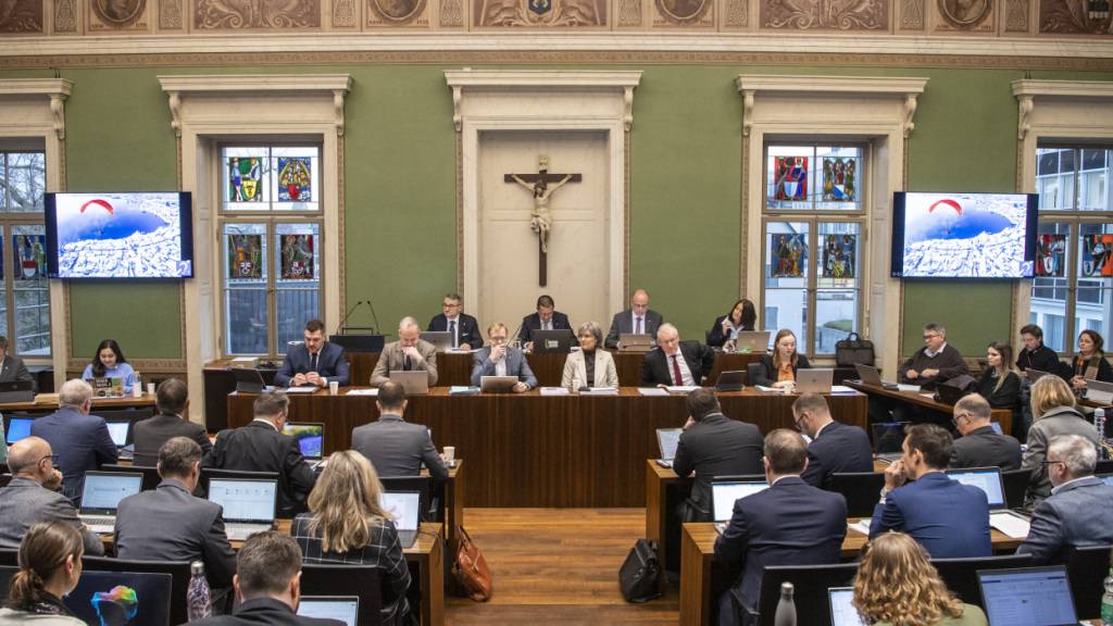Zuger Rat will Vernehmlassungsverfahren nicht transparenter machen