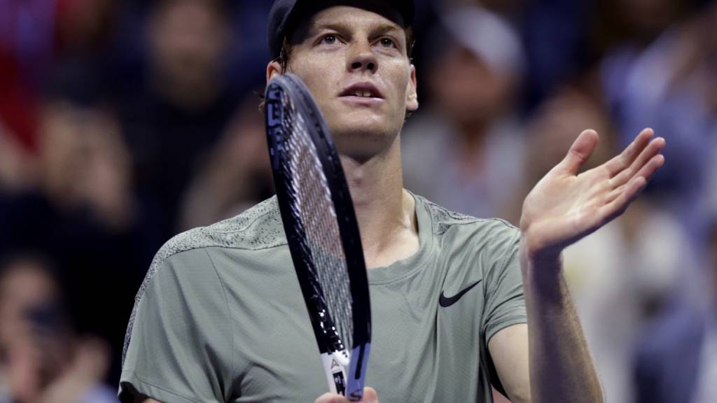 Jannik Sinner gewinnt seinen Viertelfinal in New York in vier Sätzen