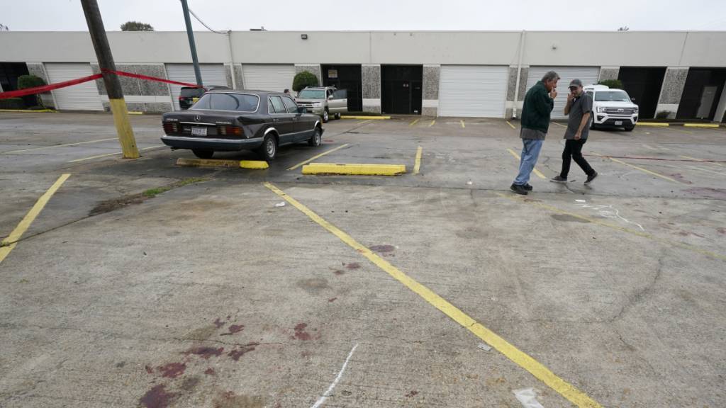 Auf diesem Parkplatz in einem Wohnviertel in der US-Metropole Houston kam es während eines Musikvideodrehs zu einem tödlichen Schusswaffenangriff.