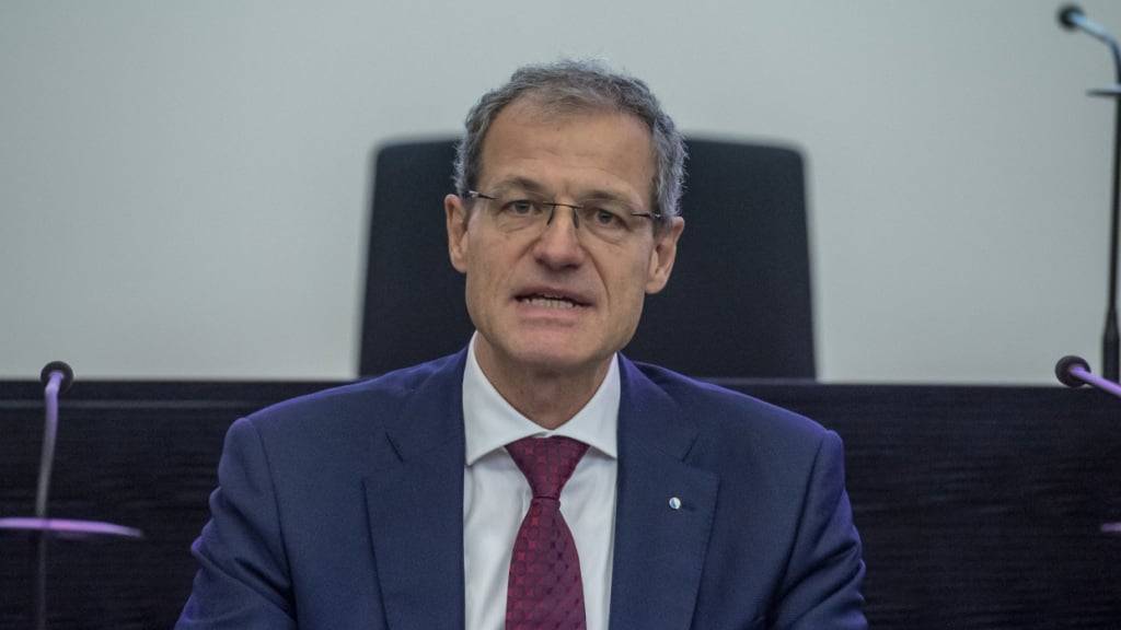 Der Luzerner Finanzdirektor Reto Wyss (Mitte) will das Aufwandwachstum bremsen. (Archivaufnahme)