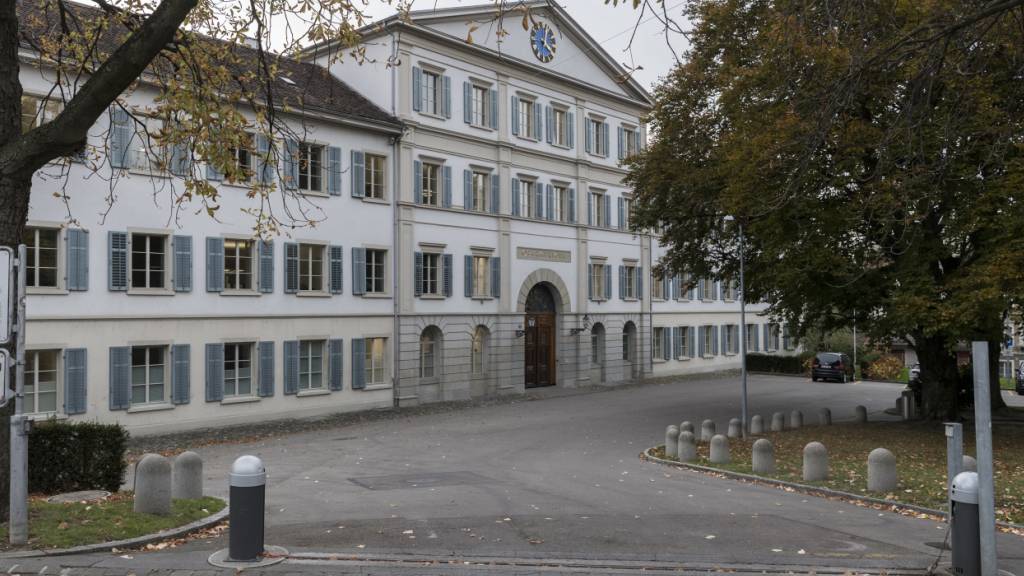 Frau wehrt sich vor Zürcher Gericht gegen stationäre Massnahme