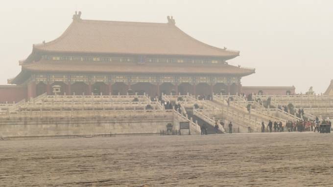 Schweizer Forschende identifizieren Quellen für Smog in Peking