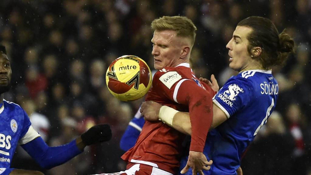 Leicester in den blauen Trikots musste sich schon im Sechzehntelfinal geschlagen geben.