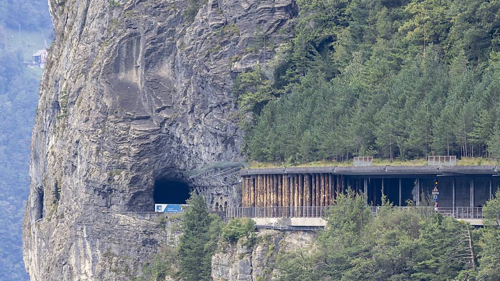 Sprengung bei der Axenstrasse in Flüelen erfolgt am Freitag