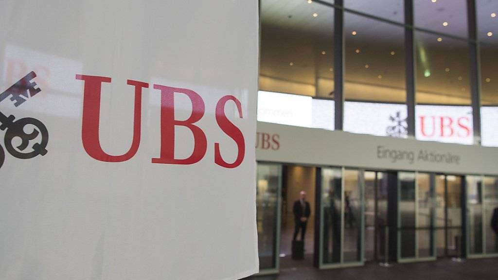 UBS hat im Geschäftsjahr 2017 wegen Sonderfaktoren weniger Gewinn geschrieben als im Vorjahr. (Archiv)