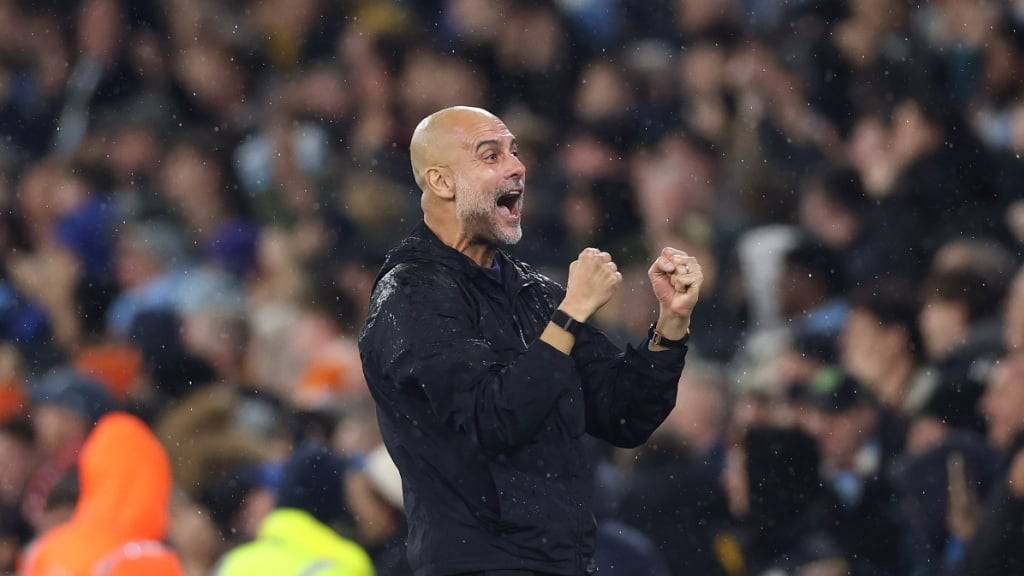 Pep Guardiola freut sich über das 1:0 gegen Liverpool