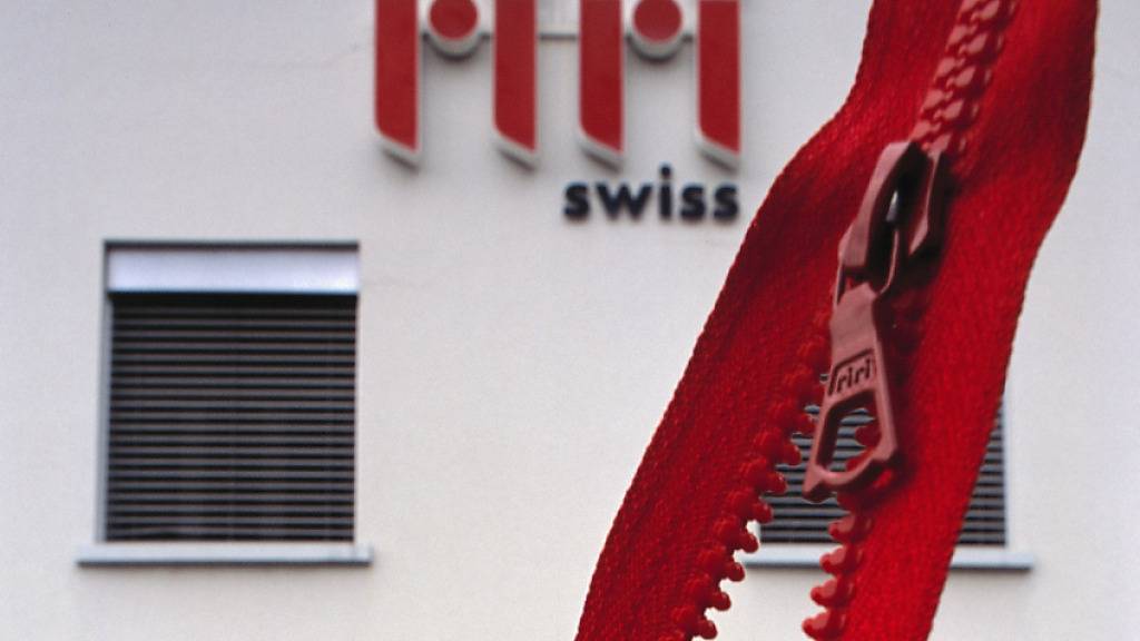 Das tessiner Unternehmen Riri stellt hochwertige Reissverschlüsse, Druckknöpfe, Nieten und Jeansknöpfe her. Vergangenen Frühling wurde das Traditionsunternehmen von der Industriegruppe Oerlikon aufgekauft. (Symbolbild)