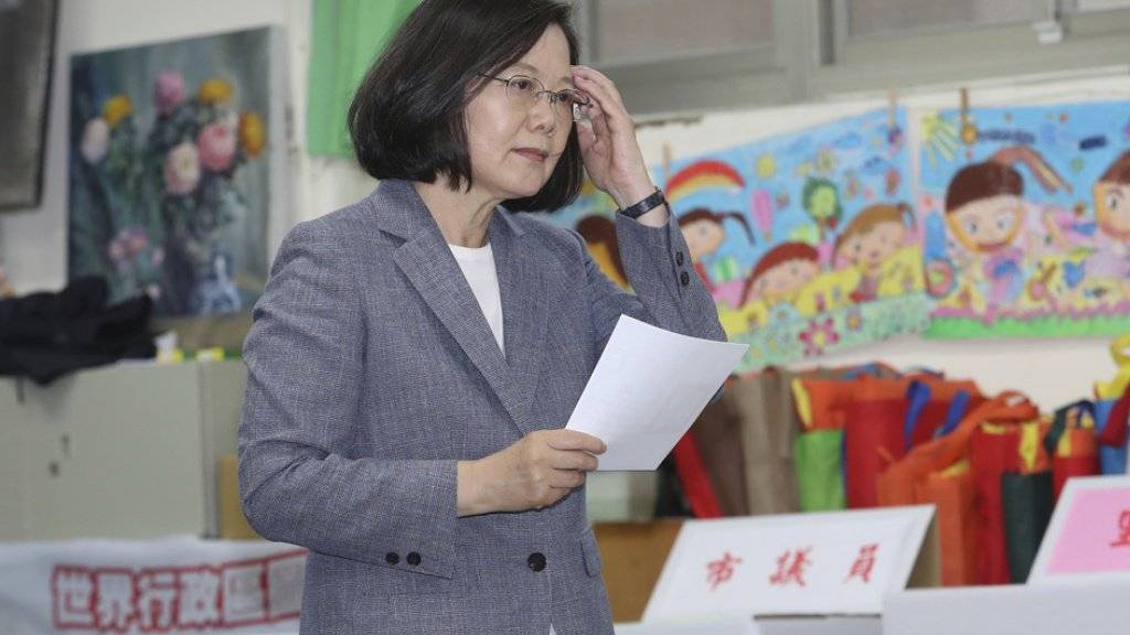 Die taiwanesische Präsidentin Tsai Ing-wen hat nach der Wahlschlappe den Parteivorsitz niedergelegt.