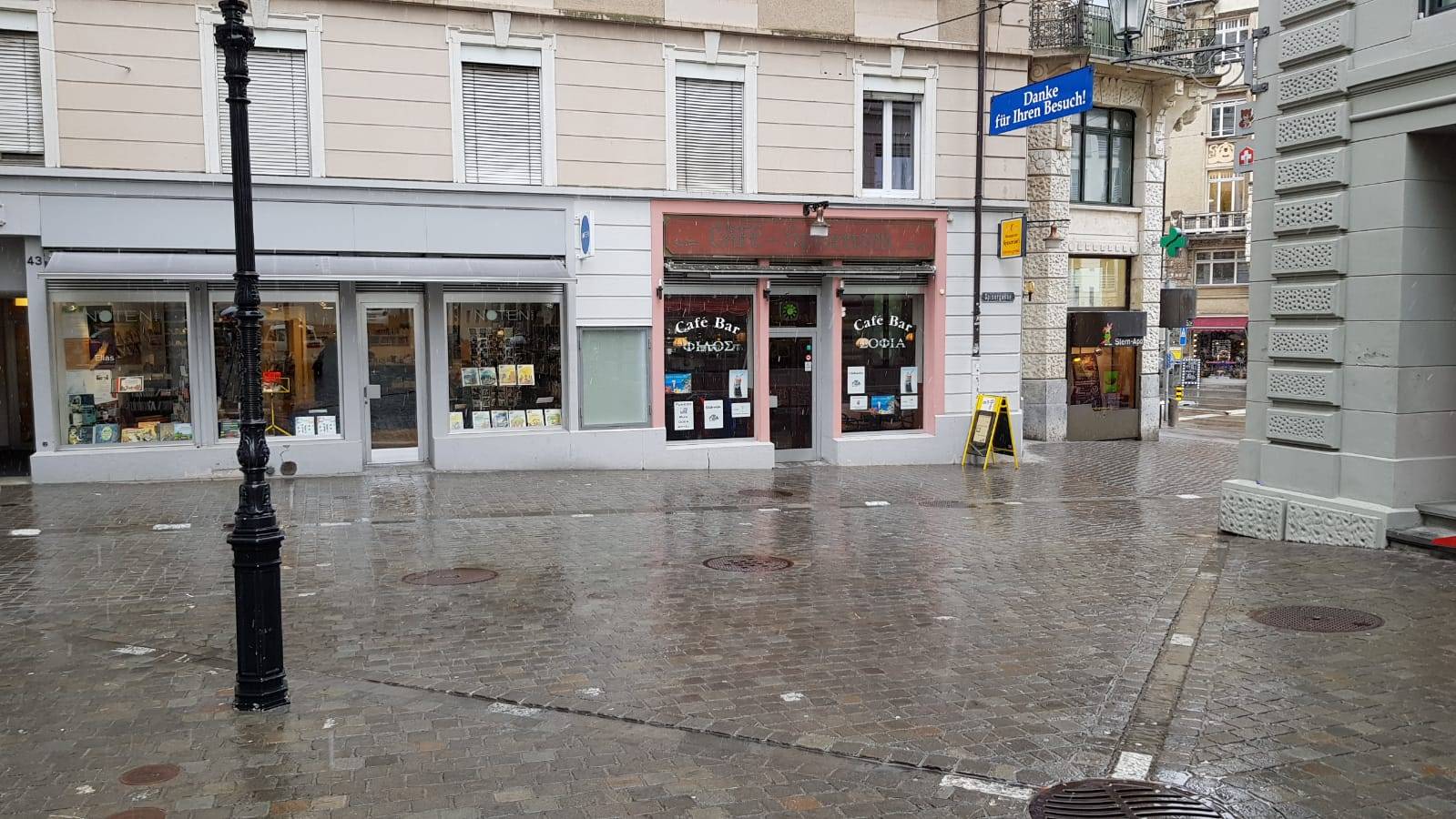 In der St.Galler Altstadt wurde ein Mann vor der Spisergasse 43 von zwei Männern angegriffen und schwer verletzt.