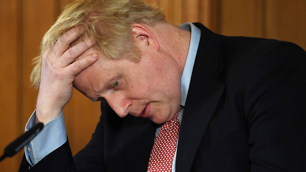 Der Zustand des mit dem Coronavirus infizierten britischen Premierministers Boris Johnson hat sich verschlechtert. Er wurde auf eine Intensivstation gebracht.