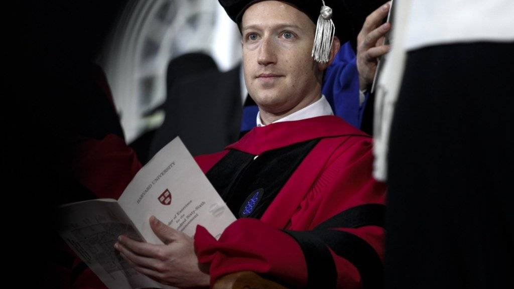 Facebookgründer Mark Zuckerberg hat die Ehrendoktorwürde von der Harvard-Universität erhalten.