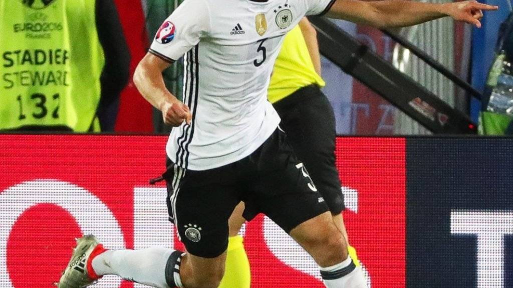 Jonas Hector führt Deutschland im Viertelfinal-Klassiker gegen Deutschland zum Sieg