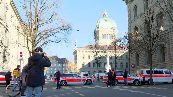 Verdächtiger Gegenstand: Polizei sperrt erneut Gegend um Bundeshaus