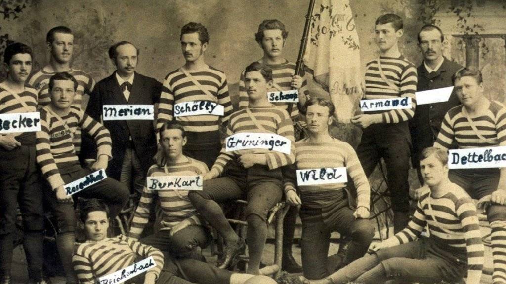 Der älteste Fussballklub des Kontinents (gegründet 1879): Die Mannschaft des FC St. Gallen 1882.