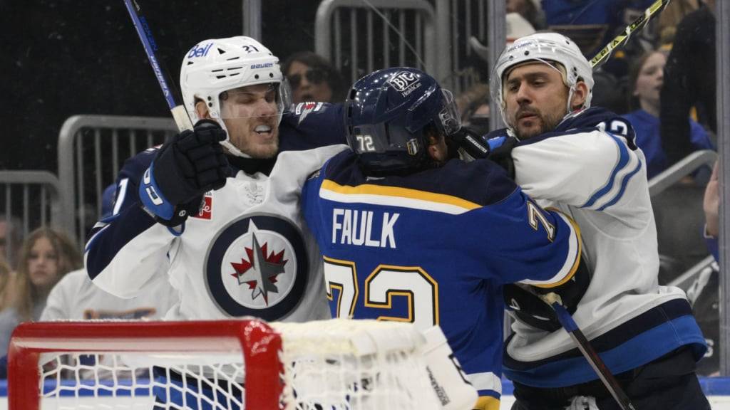 Nino Niederreiter muss gegen St. Louis eine Niederlage einstecken
