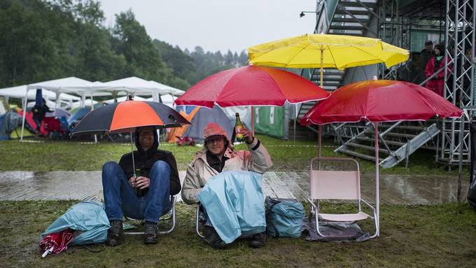 Wetterexperte über Gewitterfront: «Man sollte Zelte und Pavillons gut befestigen»