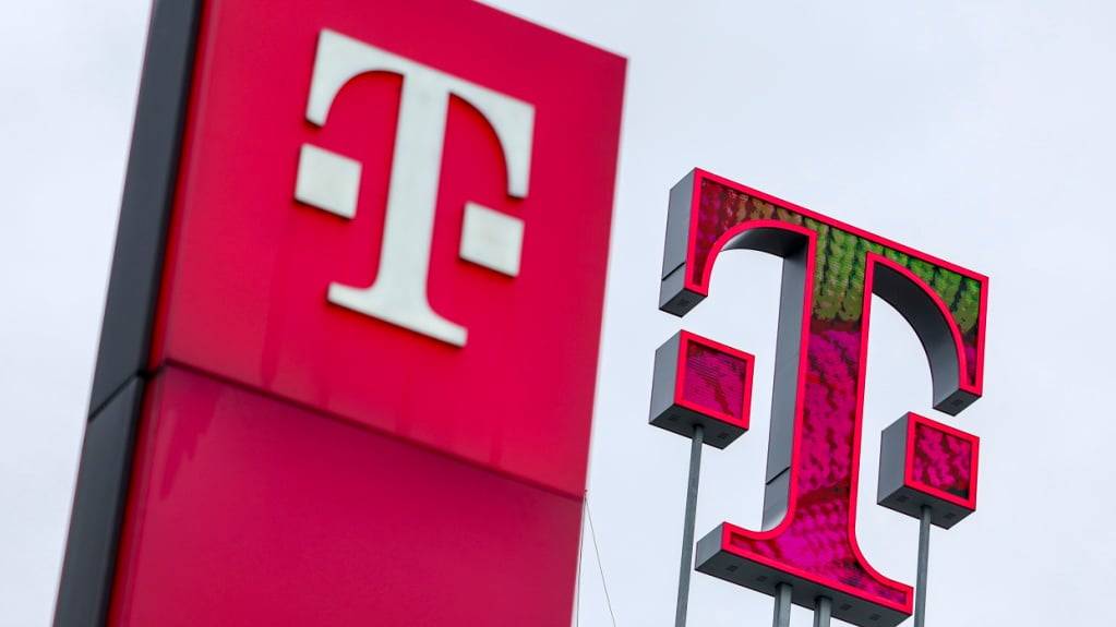 Donald Trumps Regierung führt einen Feldzug gegen Diversitäts-Programme. Nun gibt auch die Telekom-Tochter T-Mobile US klein bei. (Archivbild)