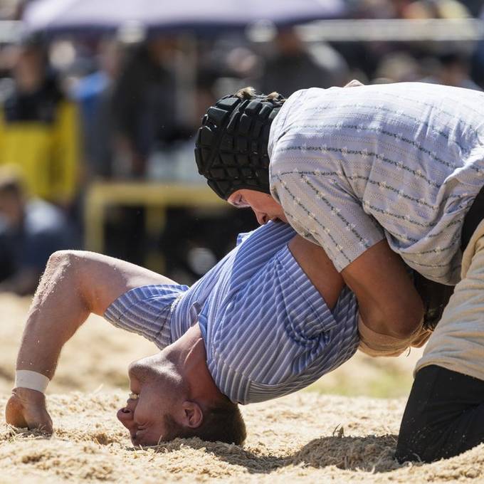 Burger und Orlik tragen Rugbyhelme – das sagt der Berner Schwingerverband dazu 