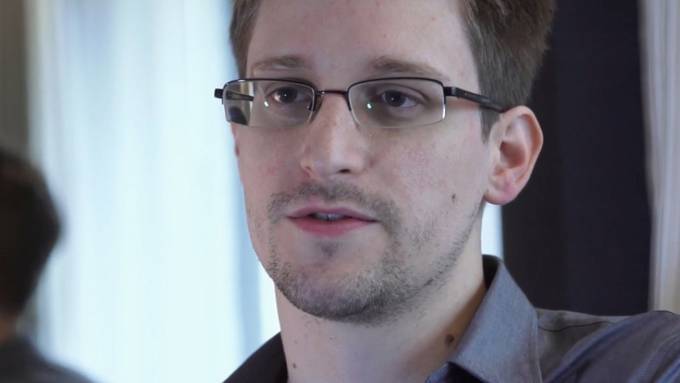 Putin verleiht Edward Snowden russische Staatsbügerschaft 