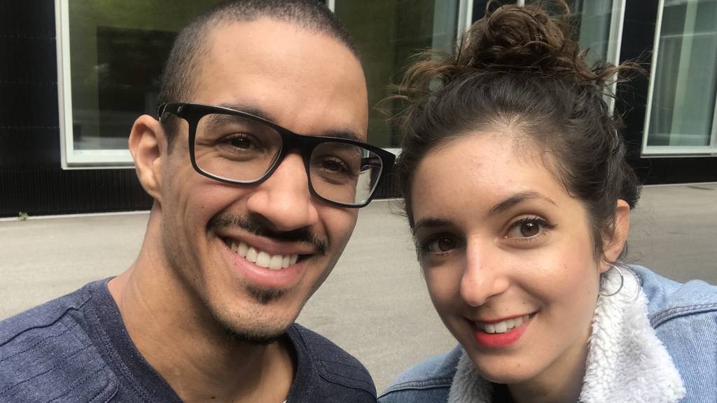 David Mzee ist ein Sportlehrer im Rollstuhl, der wieder Laufen kann.