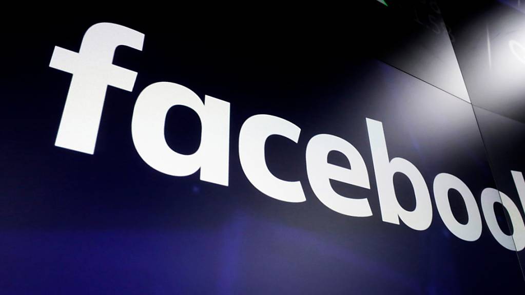 Das Unternehmen Facebook hat angekündigt, sich auf seinen Internetplattformen nicht für die US-Wahlen einspannen lassen zu wollen. (Archivbild)