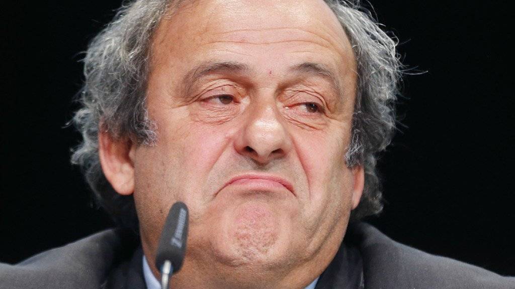 Michel Platini distanziert sich ein weiteres Mal von Sepp Blatter