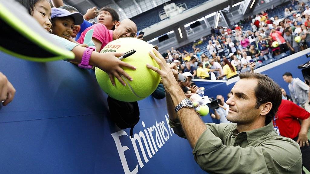 In New York bereits vor dem Start des US Open heiss begehrt: ein Autogramm von Roger Federer