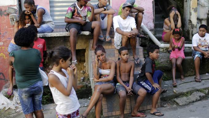 Rio de Janeiro meldet erste Corona-Tote in Favelas