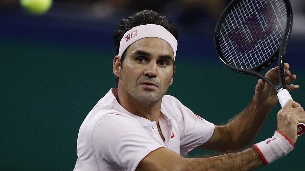 Roger Federer übersteht in Schanghai die happige Starthürde Daniil Medwedew