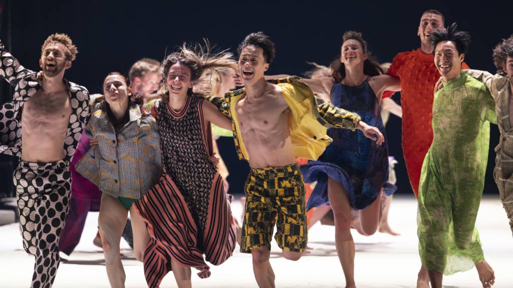 Die Operans Danskompani aus dem dänischen Göteorg hat am Sonntagabend in Lugano das diesjährige Tanzfestival Steps beendet. Für ihre Choreografie «Hammer» sind Interessierte auch aus Mailand angereist.