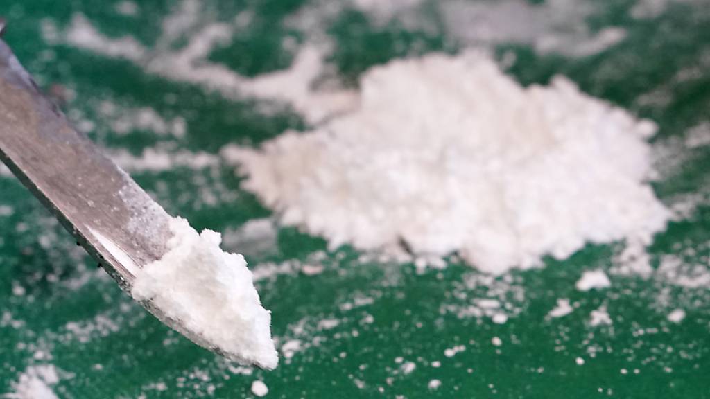 Der mutmassliche Drogendealer versteckte daheim unter anderem Kokain. (Symbolbild)