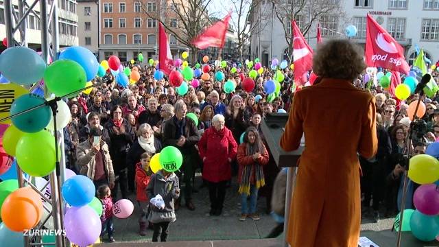 Demos und Standaktionen gegen DSI