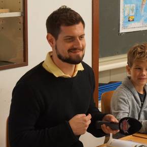 Dominik in der Mathistunde