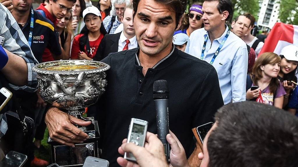 Roger Federer ist nach dem sensationellen Sieg in Melbourne ein gefragter Mann