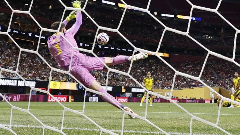 BVB-Goalie Gregor Kobel zeigt im Achtelfinal gegen Monterrey eine starke Leistung