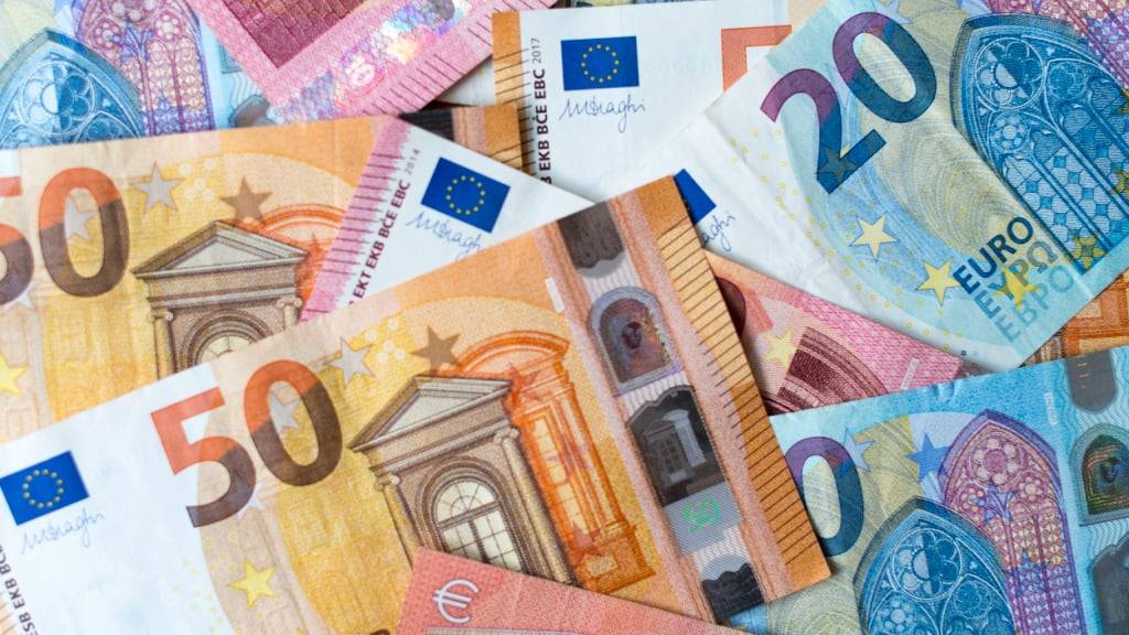 Die Gehälter der Spitzenmanager in den umsatzstärksten Unternehmen
Deutschlands sind nach Berechnungen der Entwicklungsorganisation Oxfam 30-mal so
stark gestiegen wie die Reallöhne aller Angestellten. (Symbolbild)