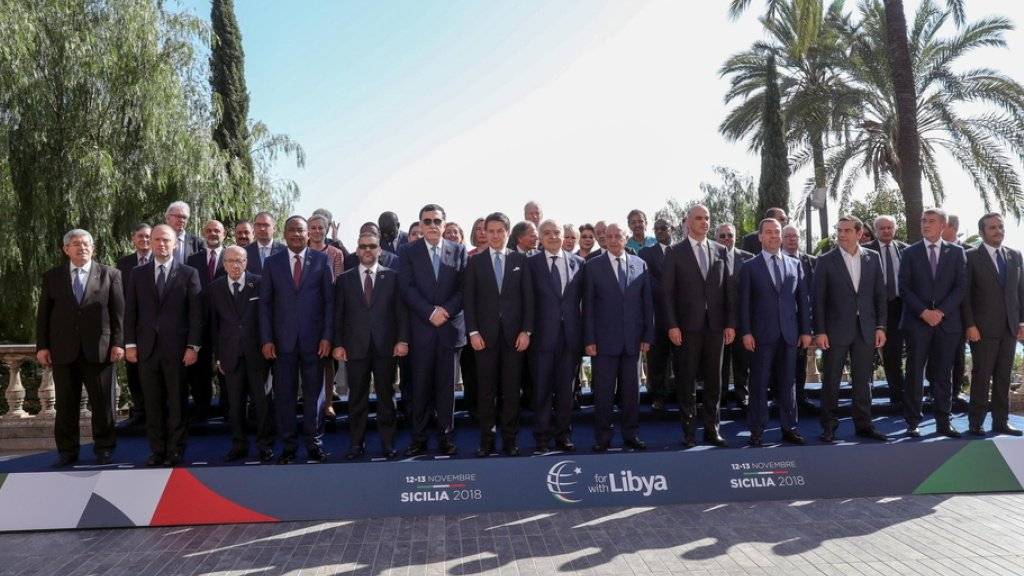 Die Teilnehmer der Libyen-Konferenz am Dienstag in Palermo.