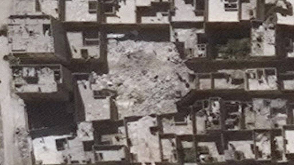 Luftaufnahme zeigt zerstörte Häuser in Ost-Aleppo. (Archivbild)