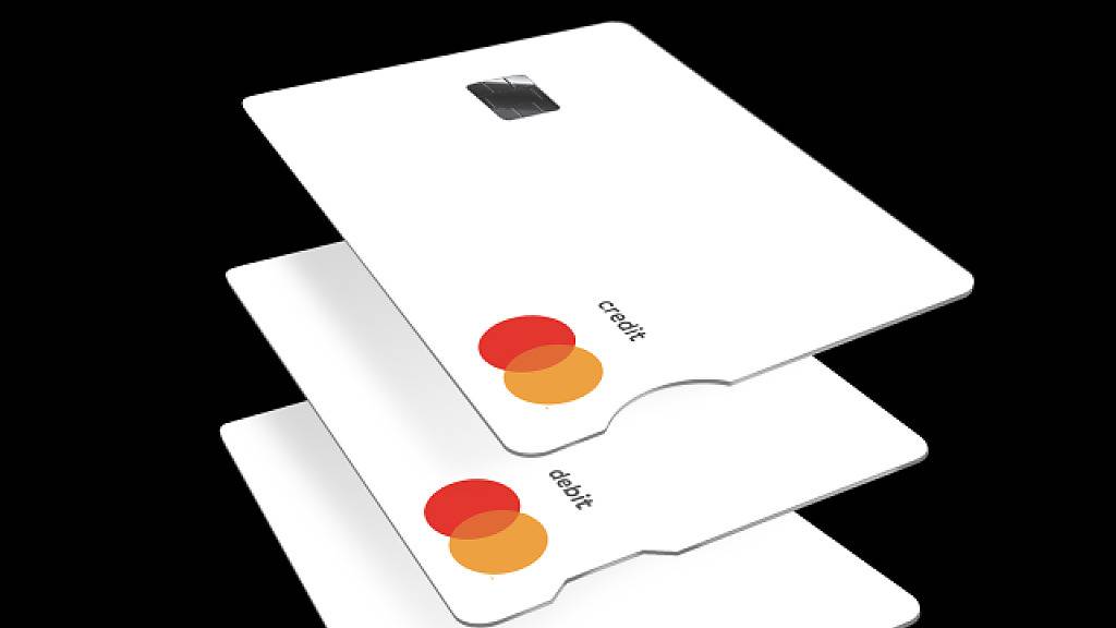Mastercard lanciert für blinde und sehbehinderte Menschen die Touch Card. Dank Kerben an der kurzen Seite der Karte unterscheiden sich Kredit-, Debit- oder Prepaid-Karten einfacher.