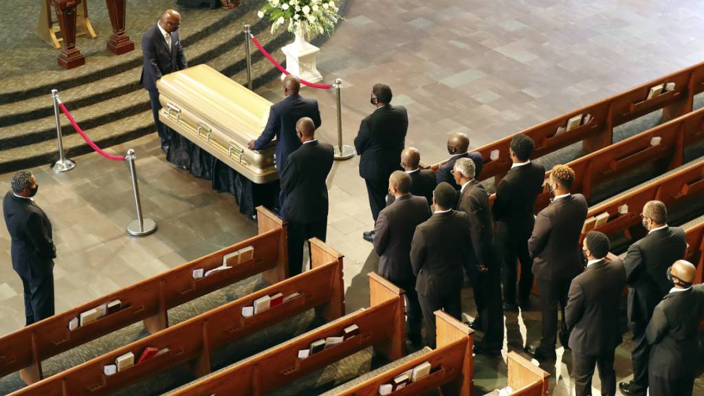 In Atlanta fanden am Dienstag (Ortszeit) die Trauerfeierlichkeiten für einen bei einem Polizeieinsatz getöteten Schwarzen statt.