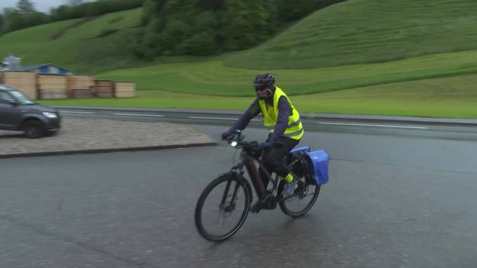 «Geil, heute schon zweimal geschwitzt!»: Das E-Bike wirkt bei Challenge-Teilnehmerin