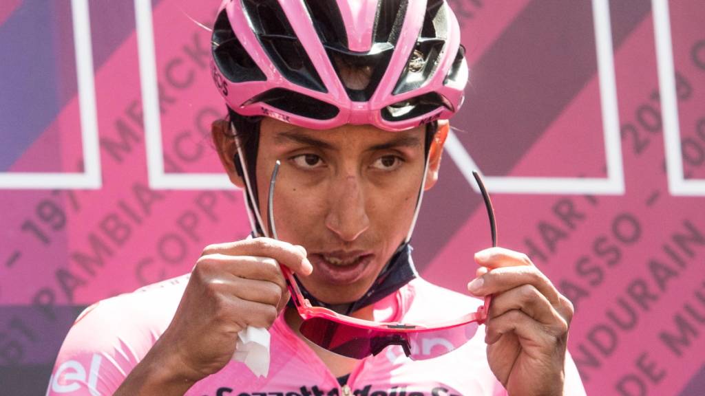 Leicht spekptischer Blick: Leader Egan Bernal zeigte erstmals am diesjährigen Giro d'Italia eine leichte Schwäche
