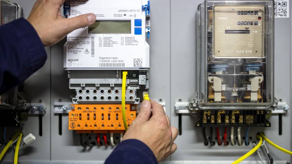 In über der Hälfte der Schweizer Haushalte ist aktuell ein sogenannter Smart Meter installiert. Das Ziel von achtzig Prozent bis Ende 2027 bleibt laut dem Bundesrat realistisch. (Archivbild)