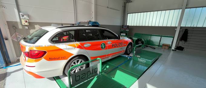 Im Kampf gegen Tuning: Kapo St.Gallen mit eigenem Prüfstand für aufgemotzte Autos